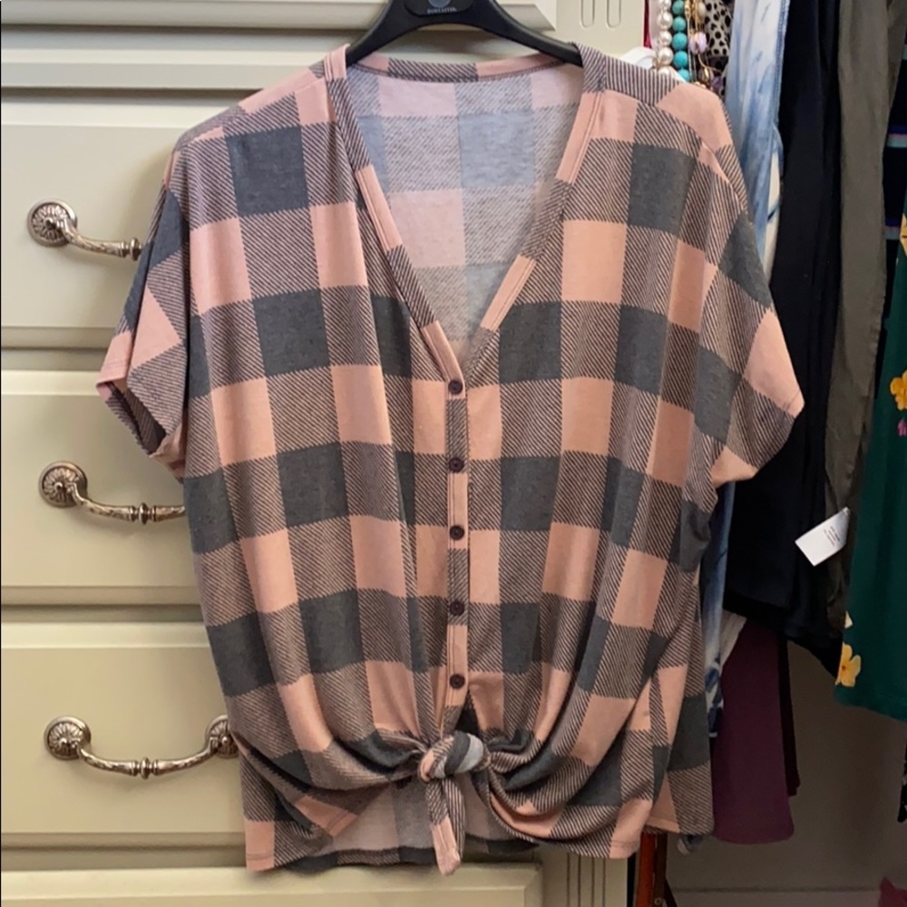 Front tie shirt